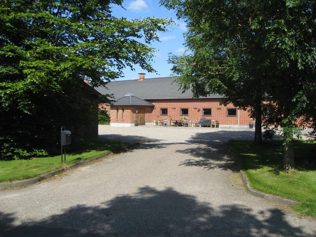 Den Gamle Kostald Bed & Breakfast Holsted 外观 照片