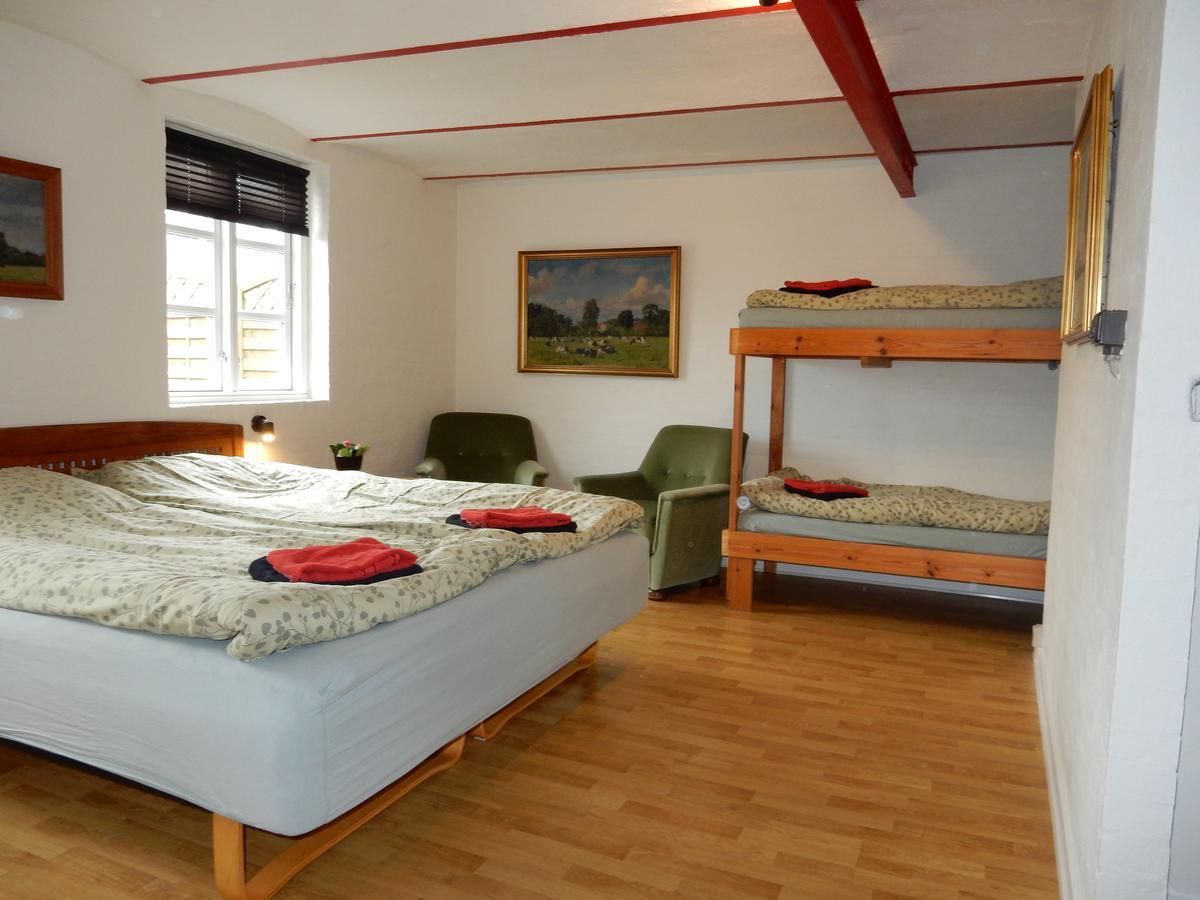 Den Gamle Kostald Bed & Breakfast Holsted 外观 照片