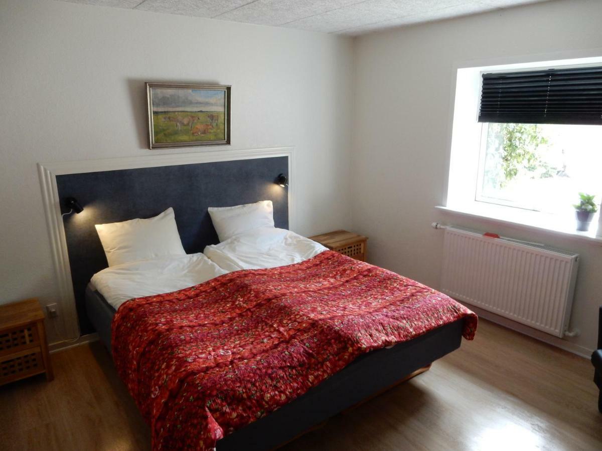 Den Gamle Kostald Bed & Breakfast Holsted 外观 照片